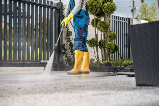 Best Garage Pressure Washing  in Oxoboxo River, CT